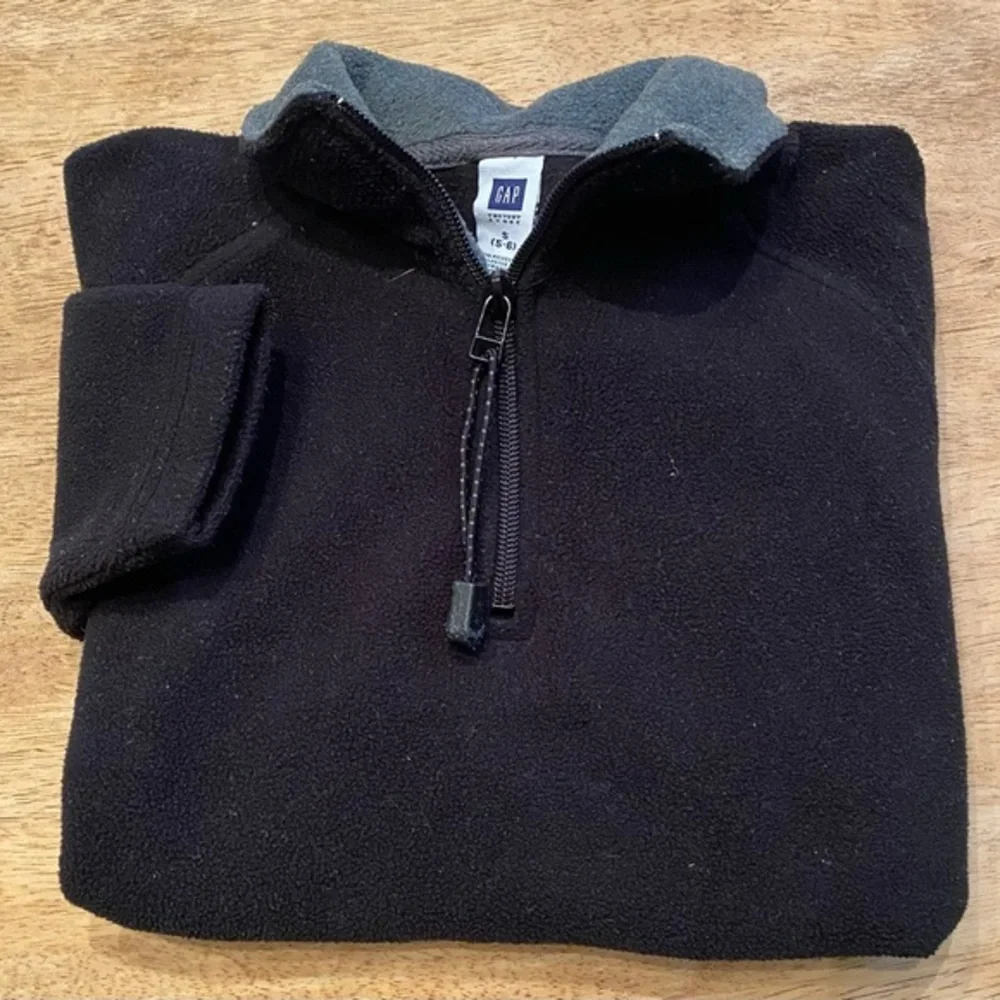 Vintage Gap Unisex‎ Youth Size 5-6 (Small) Black Fleece Quarter Zip Pullover